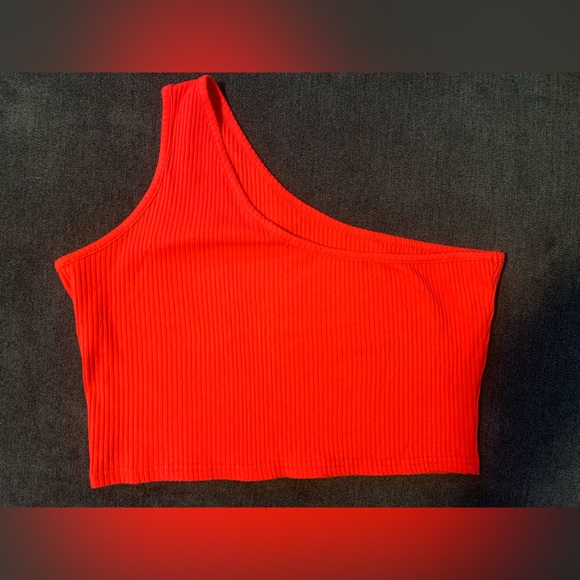 Amazon Tops - Crop top